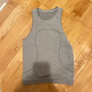 Run swiftly relax tank in black and white stripe size 6